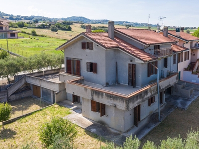 Villa in vendita a Tavullia