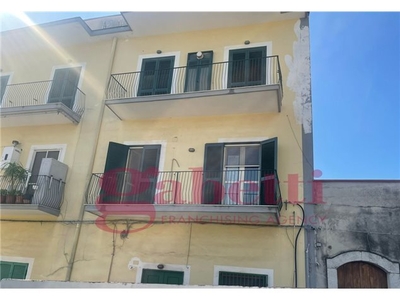 Appartamento in Via Mazzini, 49, Boscotrecase (NA)