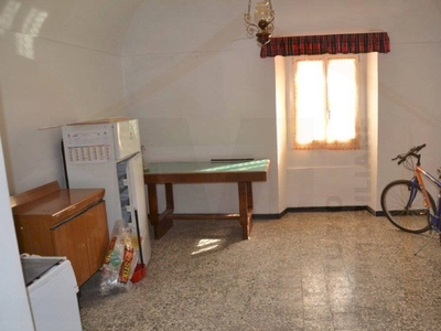 GARESSIO, appartamento non condominiale