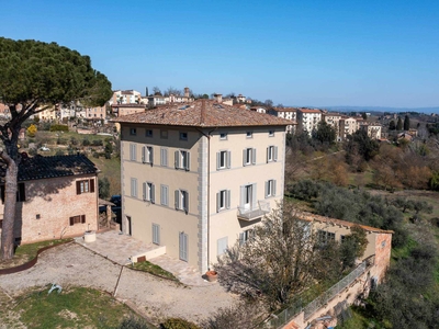 Villa in Via Girolamo Gigli 27 a Siena