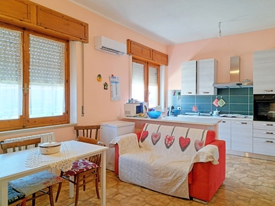 Appartamento a San Gavino Monreale, 5 locali, 1 bagno, 133 m²