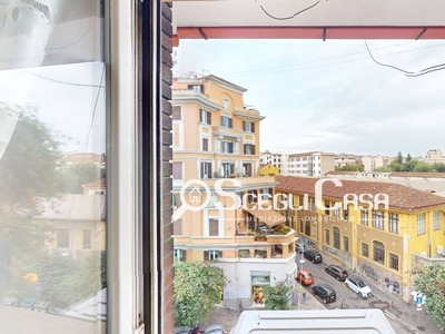 Monolocale in Via Emanuele Filiberto, Roma, 1 bagno, arredato, 28 m²