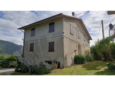Casa Indipendente in Via Lavino, Monte San Pietro (BO)