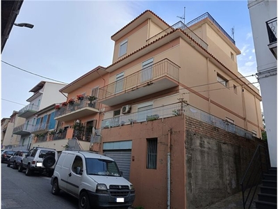 Casa Indipendente in Viale Delle Terme, 27, Terme Vigliatore (ME)