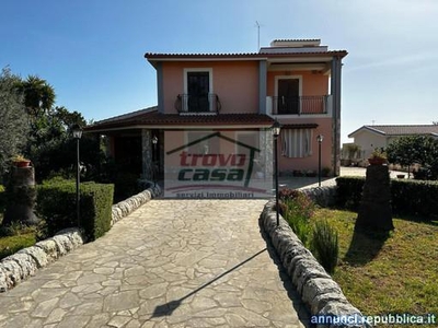 Trovocasa propone in vendita Comoda villa