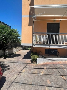 Villa ad Angri, 5 locali, 3 bagni, giardino privato, 186 m² in vendita