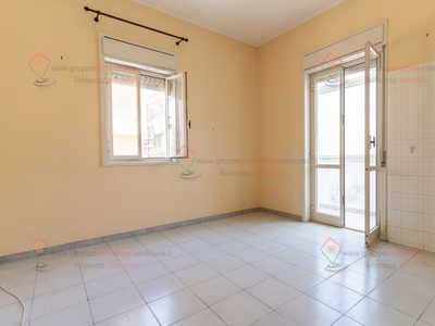 Villa singola a Siracusa, 3 locali, 2 bagni, 100 m², ultimo piano