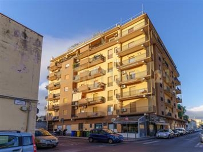 Appartamento - Quadrilocale a Ognina- Lungomare-Picanello, Catania