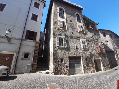 Casa a Anagni in Via Sotto la Piazza 9 Anagni, Centro storico