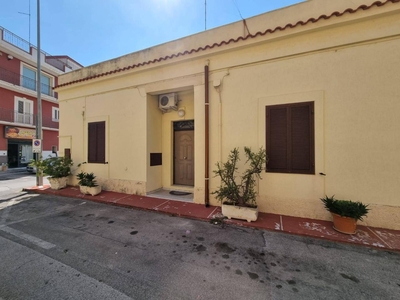 Casa indipendente in vendita a Massafra