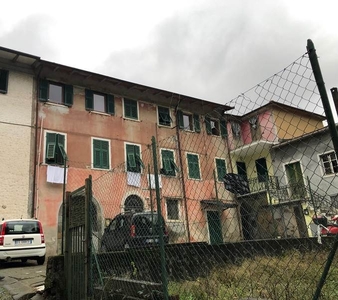 Appartamento in vendita a Carrara Massa Carrara Fossola