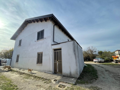 Casa indipendente da ristrutturare a Atri