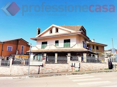 Casa Indipendente in vendita a Piedimonte San Germano, via enrico loris , 1 - Piedimonte San Germano, FR