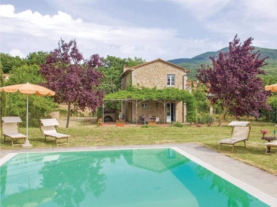 Incantevole casa a Cortona con piscina, barbecue e giardino