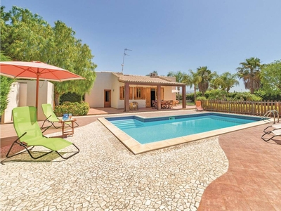 Piacevole casa a Menfi con terrazza, barbecue e piscina