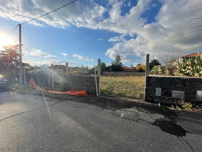 terreno commerciale in vendita a Massa annunziata