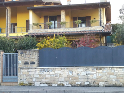 Villa con terrazzo a Desenzano del Garda