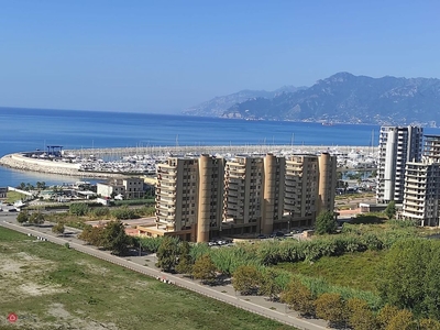 Appartamento in Vendita in Via Arechi 1 a Salerno