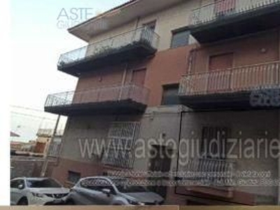 Appartamento in Vendita in Via Finocchiari 178 a Aci Catena