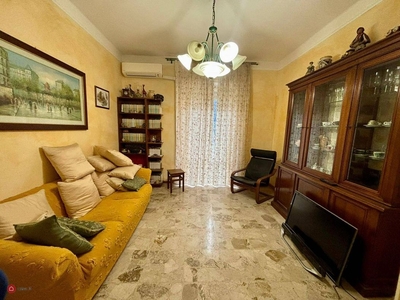 Appartamento in Vendita in Via Giovanni Verneri a Alessandria