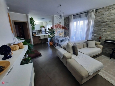 Appartamento in Vendita in Via Vincenzo Bellini 3 a Pedara