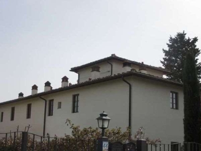 Appartamento in Via delle Serre 45, Rignano sull'Arno, 7 locali
