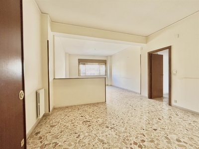 Appartamento in Via Paolo emiliani Giudici, Palermo, 6 locali, 2 bagni