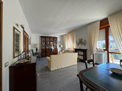 Appartamento in VIA SAPONARO 6, Lecce, 6 locali, 2 bagni, 150 m²