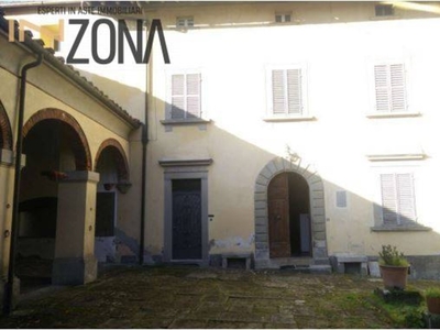 Bilocale in Via Cesare Battisti, Marradi, 1 bagno, giardino in comune
