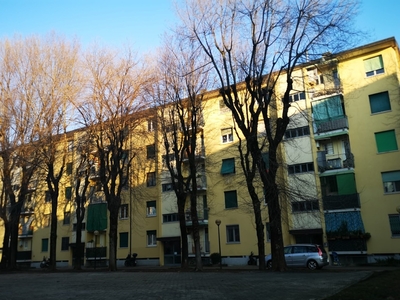 Bilocale in Viale Ungheria, Milano, 1 bagno, giardino in comune, 57 m²
