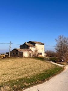 Casa indipendente in Strada colle bianco, Montegiorgio, 10 locali