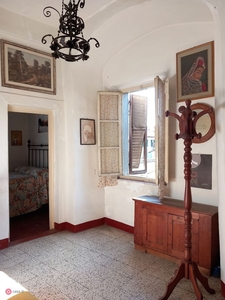 Casa indipendente in Vendita in Via de' Rossi a Pistoia