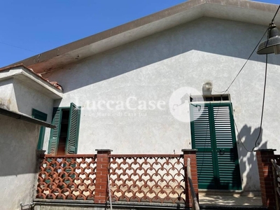 Casa indipendente, via di Cerasomma,, zona Montuolo, Cerasomma, Fagnano, Meati, Lucca