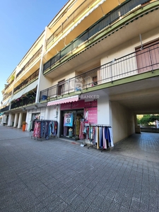 Locale commerciale in affitto a Agropoli
