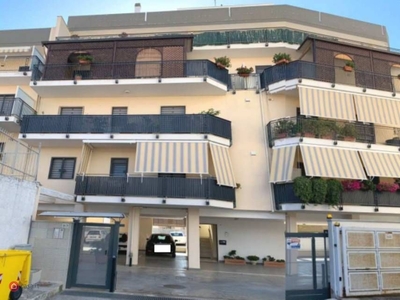 Negozio/Locale commerciale in Vendita in Vico XX Vittorio Emanuele 19 -29 a Bari