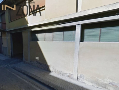 Quadrilocale in Via Trieste, Borgo San Lorenzo, 1 bagno, con box