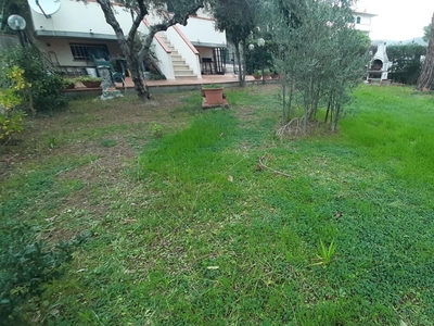 Trilocale con giardino, Rosignano Marittimo castiglioncello