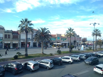 Vendita Appartamento in Viareggio