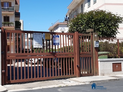 Vendita Box/Posto auto in Capurso