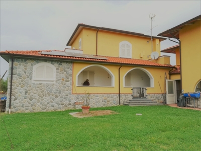 Vendita Casa Indipendente in Castelnuovo Magra