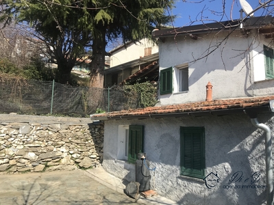 Vendita Casa Semindipendente in Borghetto d'Arroscia