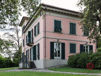 Vendita Villa singola in Lucca