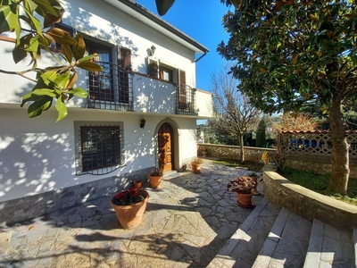 Villa a Montaione, 11 locali, 2 bagni, giardino privato, 207 m²