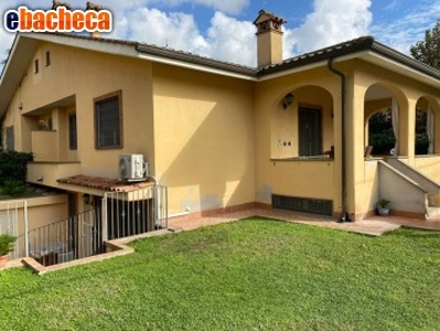 Villa a Roma di 250 mq