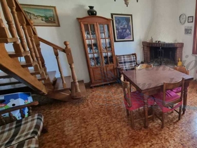 Villa a schiera in Via Fratelli Cairoli, Rosignano Marittimo, 7 locali