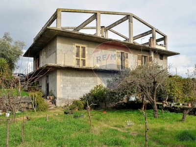Villa in vendita a San Giovanni La Punta
