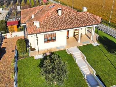 Villa in vendita a Zevio