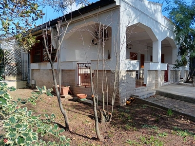Villa in Vendita in Contrada Frà Diavolo a Cassano delle Murge