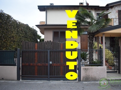 Villa a Schiera in vendita a Pozzo d'Adda