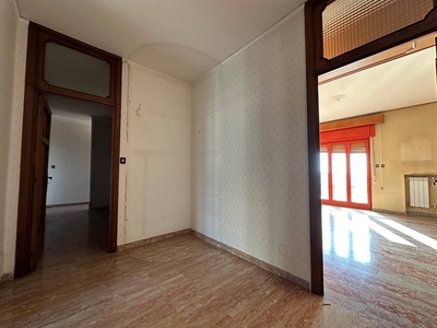 Appartamento in Affitto a Napoli, zona Vomero, 1'500€, 145 m²